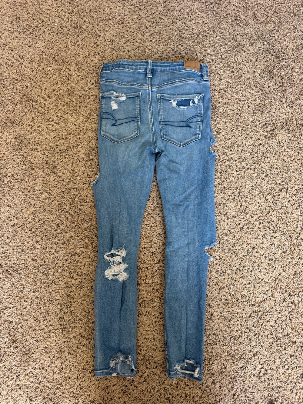 American Eagle Outfitters Light Blue Distressed Skinny Jeans